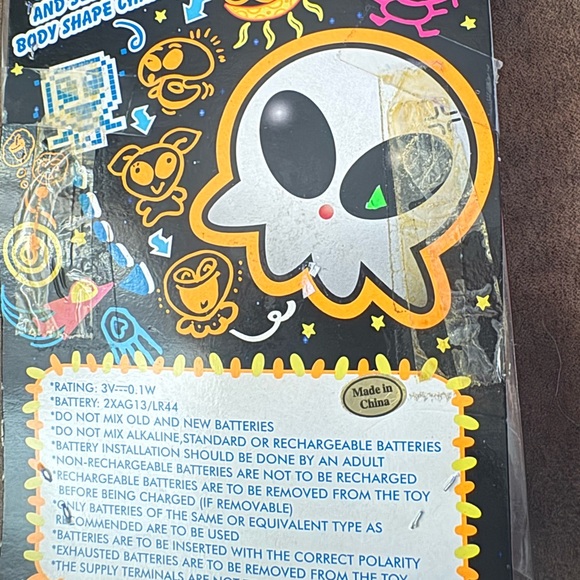 Digital Pet Keychain Space creature 👽 feed it, play,study,shower,water it!#toy - Picture 6 of 8